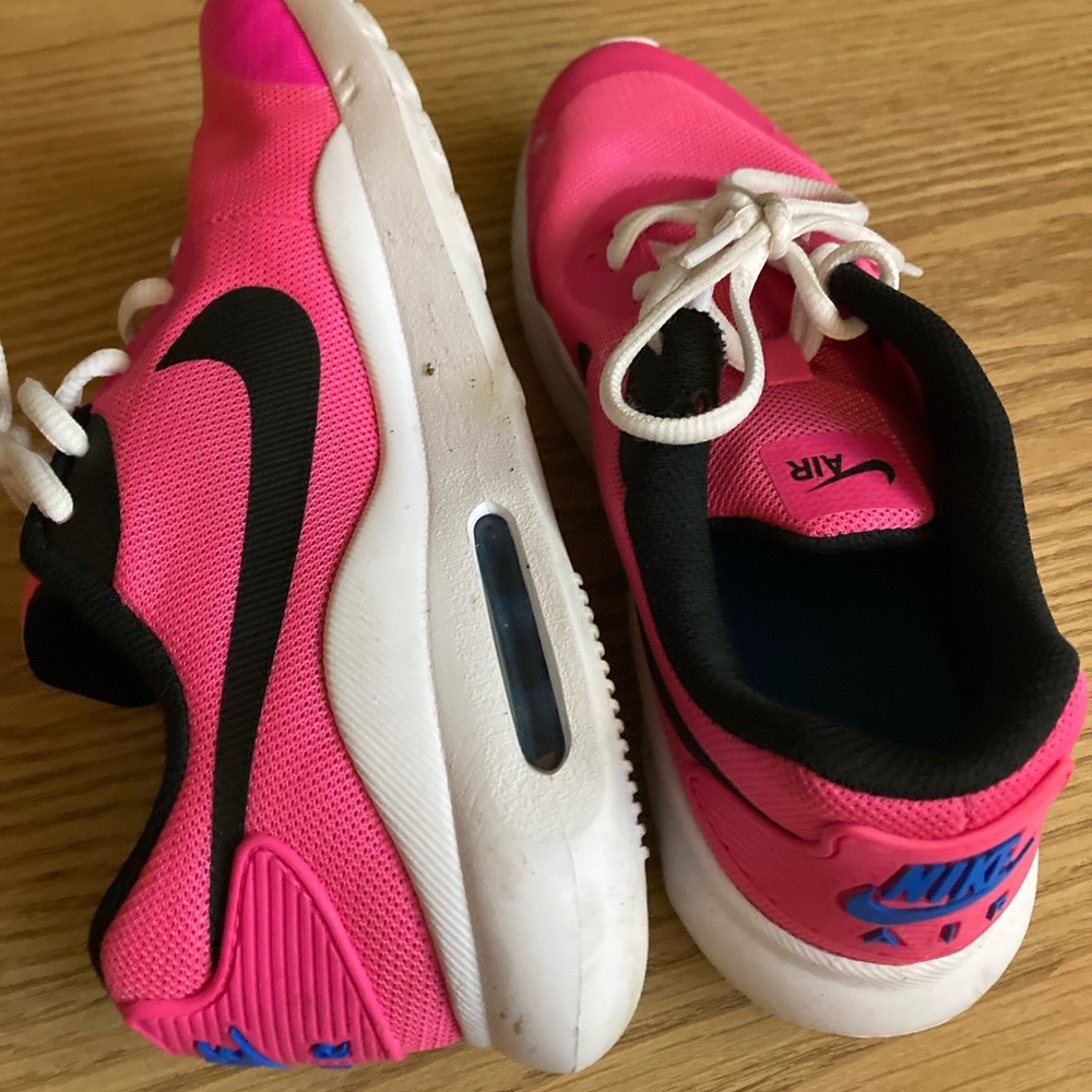 Nike shoes